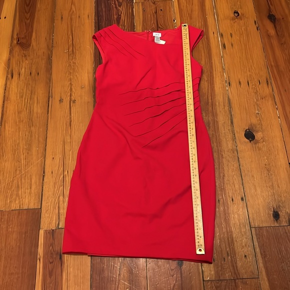 Stunning Elegant Vintage Caché Red Fitted Asymmetrical Neckline Dress NWT - Picture 11 of 15
